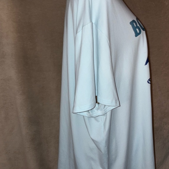 SHEIN Light Blue Graphic Tee - Picture 3 of 4